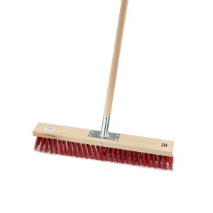 METLA PVC, 50 cm, lesena osnova, ročaj naravnost
